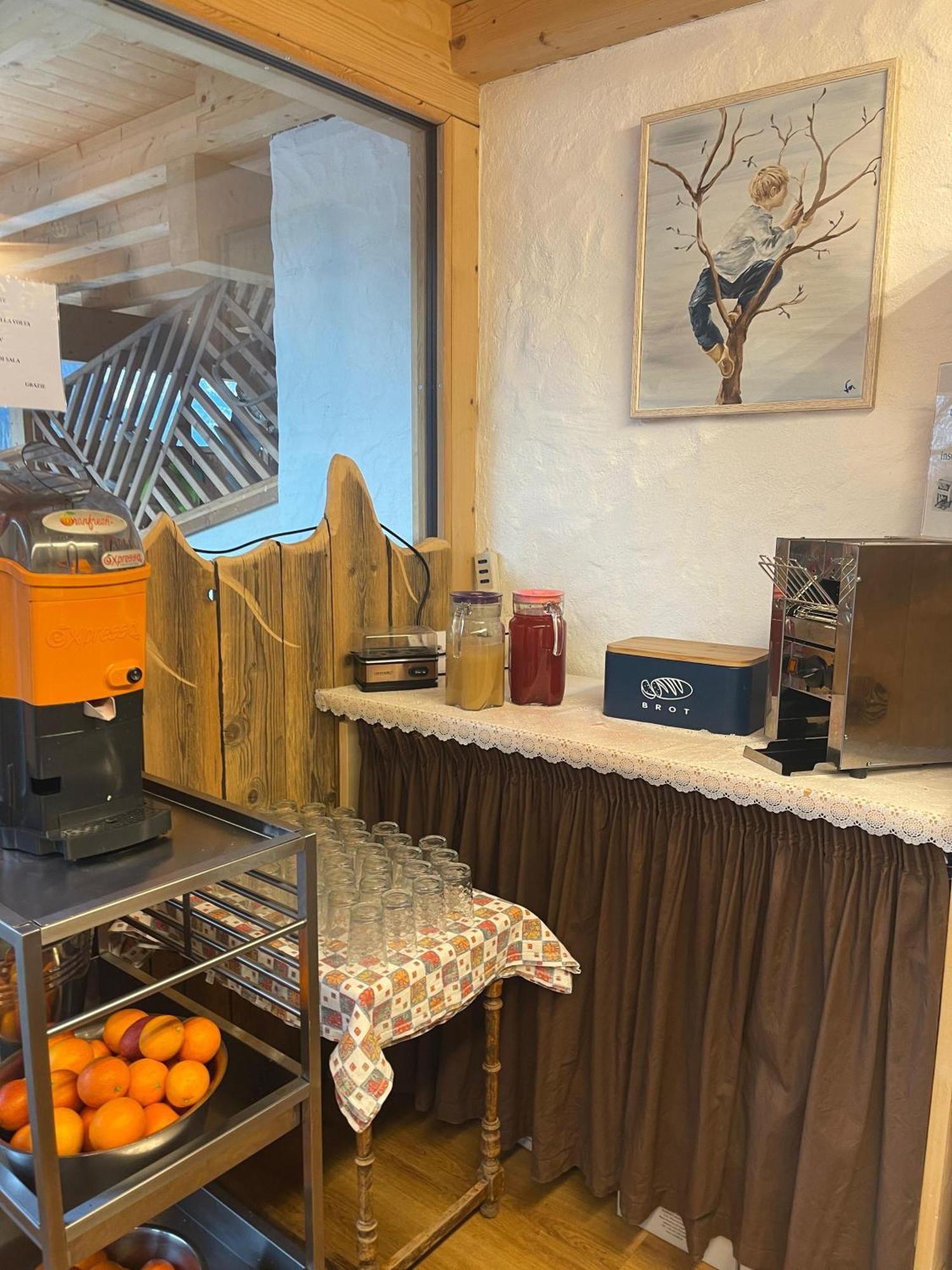 Chalet Valeruz カナツェーイ エクステリア 写真